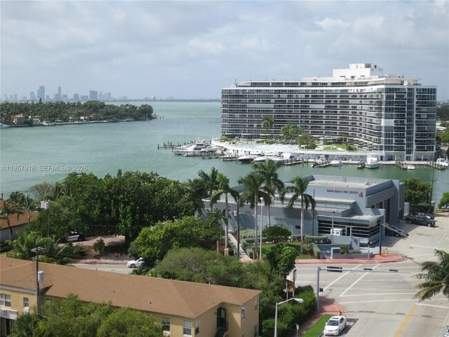 Building Photo - 401-469 69th St