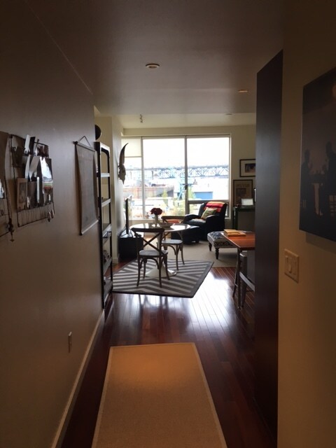 Building Photo - 3570 SW River Pkwy