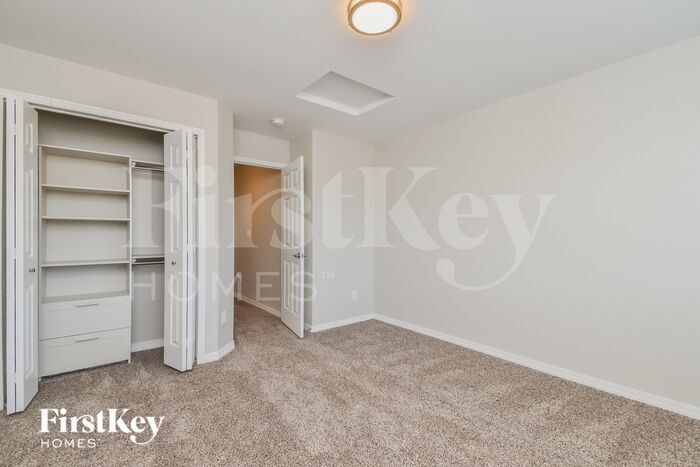 Building Photo - 3860 Swainson Dr