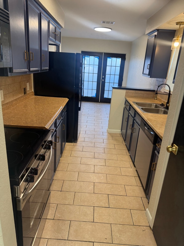 Building Photo - 9428 Tooley Dr