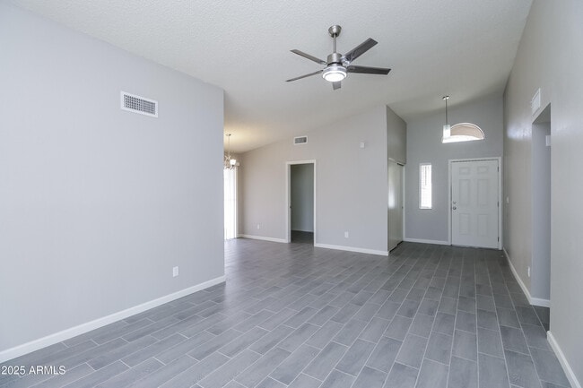Building Photo - 7619 W Desert Cove Ave