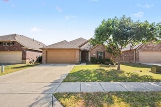 Building Photo - 1412 Villa Paloma Blvd