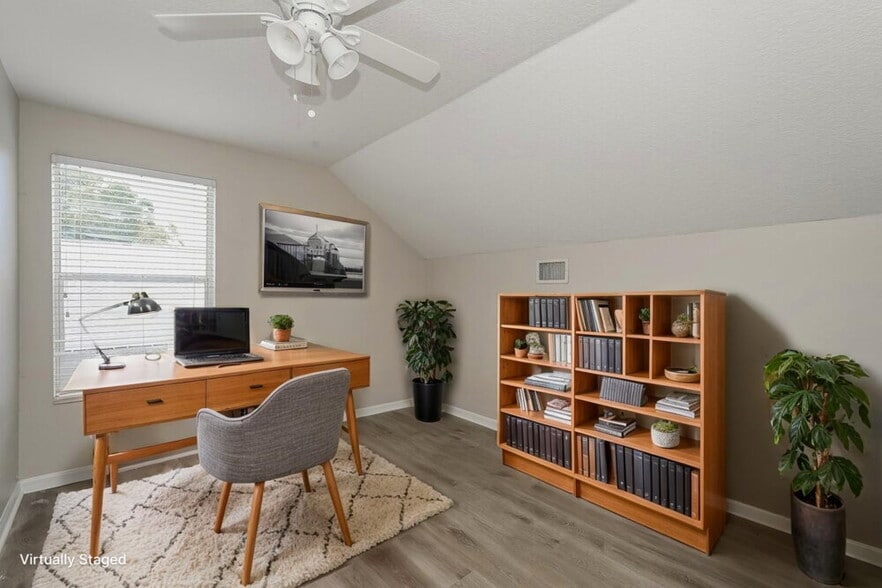 Building Photo - 10939 Brucehaven Dr