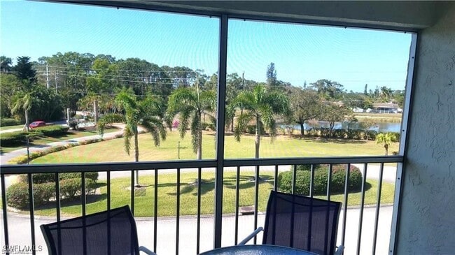 Building Photo - 1075 Foxfire Ln