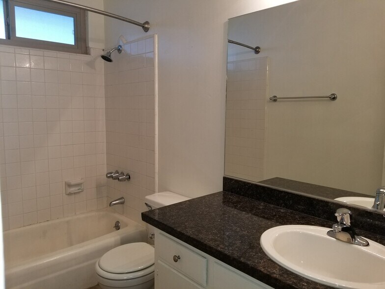 Building Photo - 4201 Arch Dr