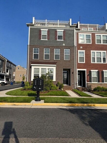 Building Photo - 1577 Sandpiper Bay Lp