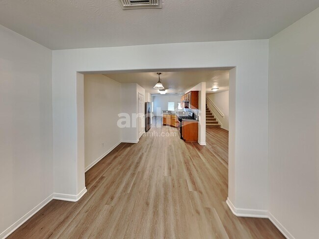 Building Photo - 823 Seaborne Meadow Dr