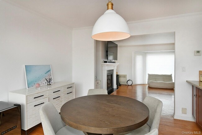 Building Photo - 3544 Woodward St