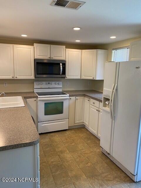 Building Photo - 3657 St Johns Ct