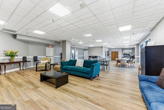 Building Photo - 387 Ralph McGill Blvd NE