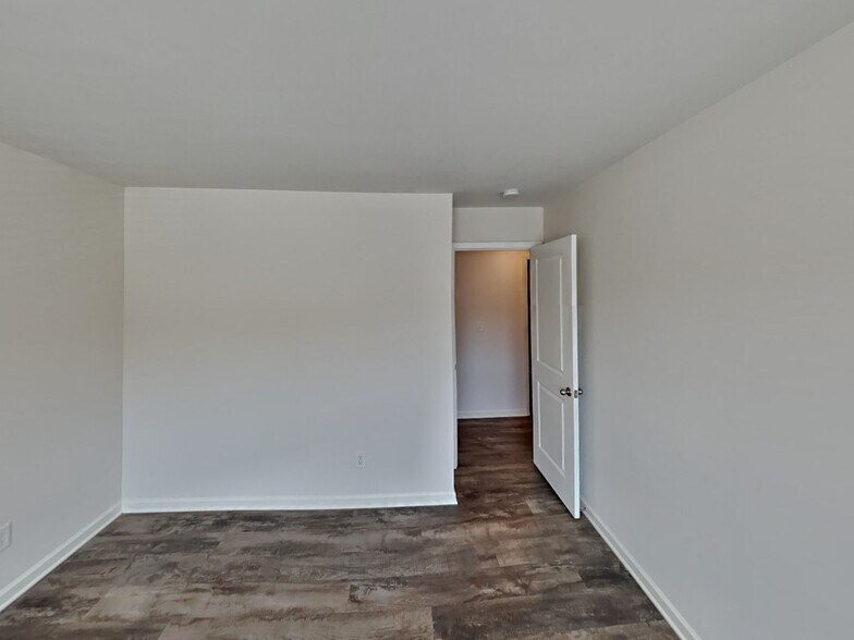 Building Photo - 6022 Elena Lynn Ct