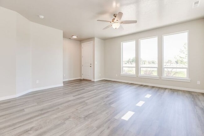 Building Photo - Roe Street Townhomes