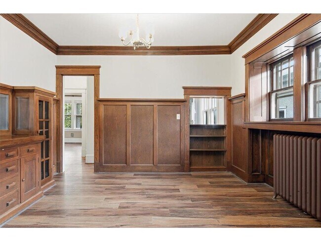 Building Photo - 3237 Lyndale Ave S