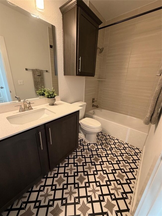 Building Photo - 8603 Cumbrae Ln