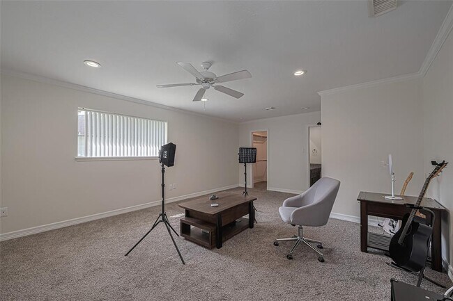 Building Photo - 24 Champions Colony E