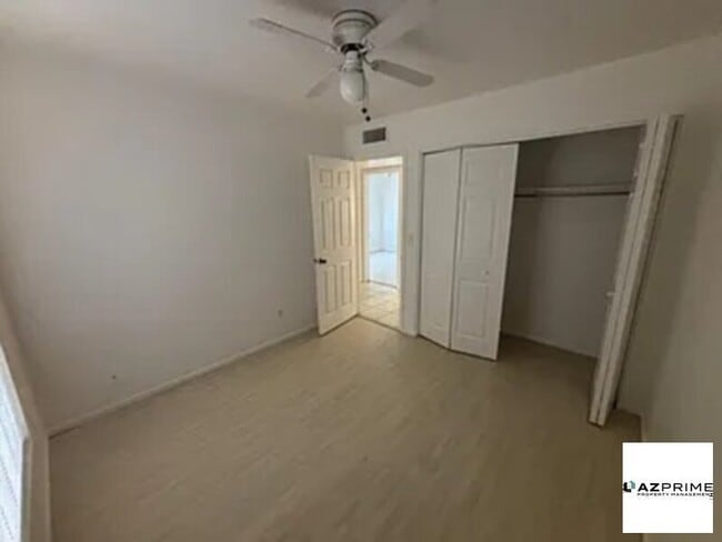 Building Photo - Home in Prime Mesa Location