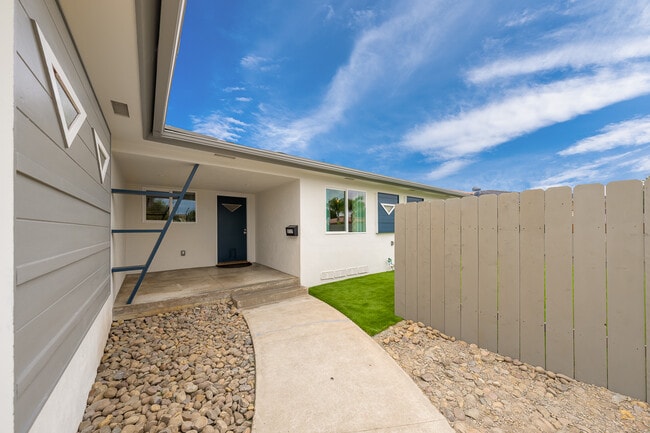 Building Photo - 5737 Dorothy Dr