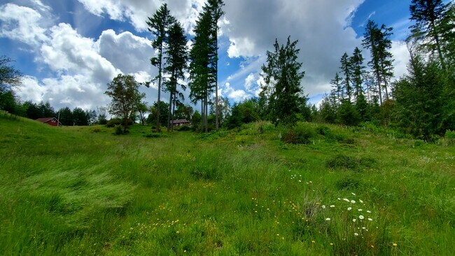 Building Photo - 11839 Glenwood Rd