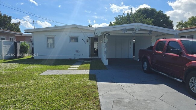 Building Photo - 6550 SW 26th St