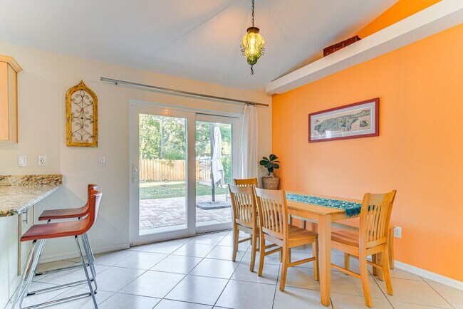 Building Photo - 7100 6th Ave N