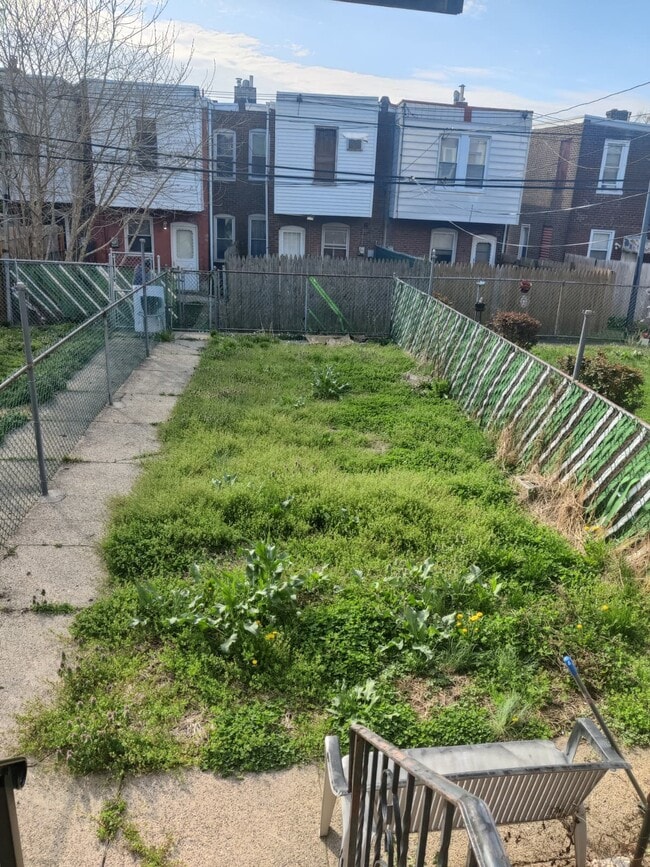 Building Photo - 6139 Walker St