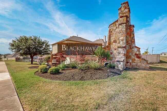 Building Photo - 4412 Shady Hl Ln