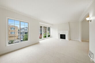 Building Photo - 1720 Quesada Ave