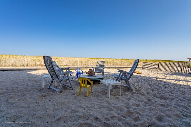 Building Photo - 2102 Oceanfront