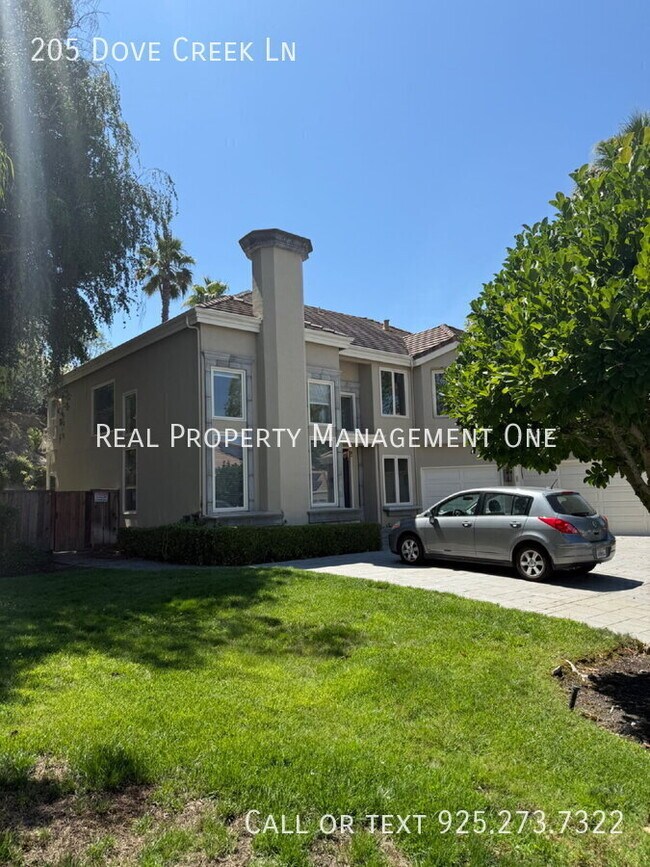 Building Photo - 205 Dove Creek Ln