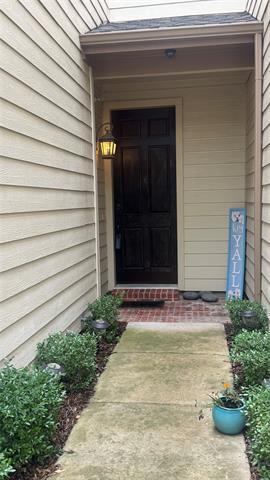 Building Photo - 824 Apple Hill Dr