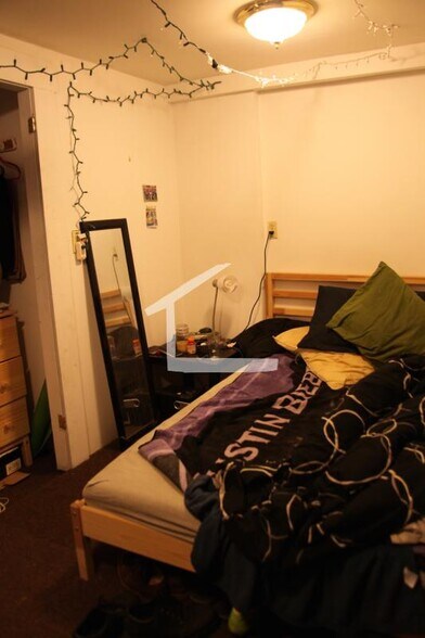 Building Photo - 8 Greylock Rd