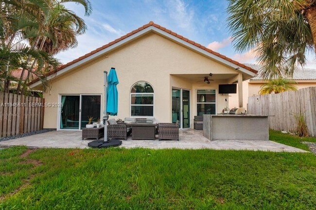 Building Photo - 6952 NW 27th Ct