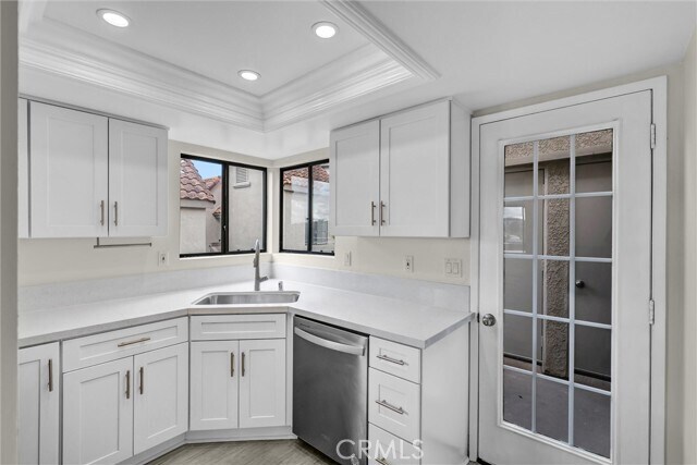 Building Photo - 28101 Montecito