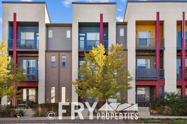 Building Photo - Beautiful 3 Bedroom Townhome in Belmar