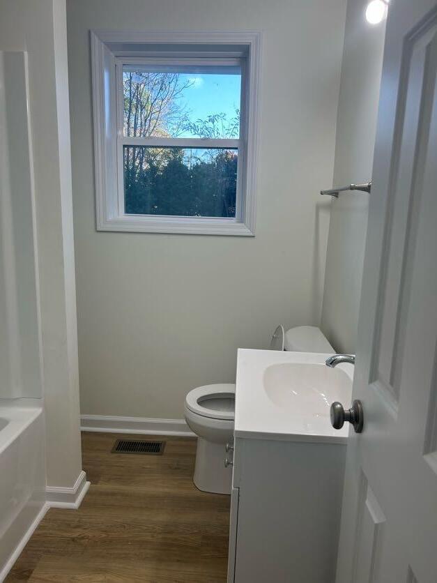 Building Photo - 1914 W Oakland Ave