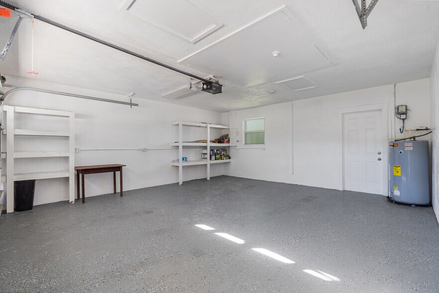 Building Photo - 9318 1st St N