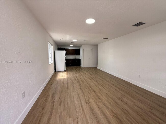 Building Photo - 15741 NW 40th Ct