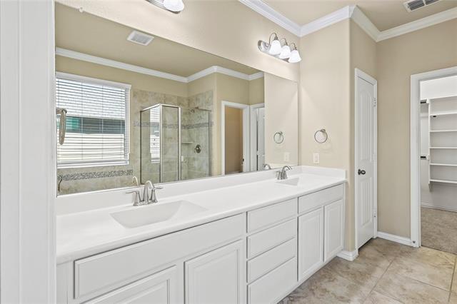 Building Photo - 16617 Stillhouse Hollow Ct
