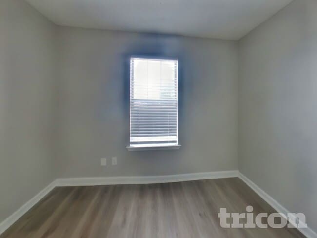 Building Photo - 10635 Pine Forest Ln