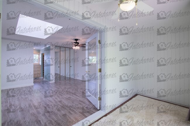 Building Photo - 3342 S Oneida Way