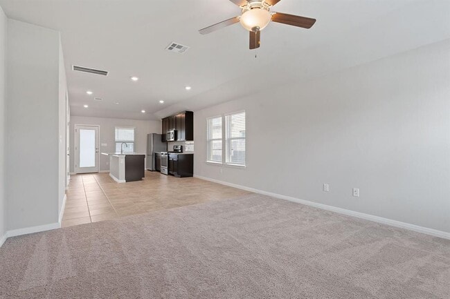 Building Photo - 14417 Heartland Dr