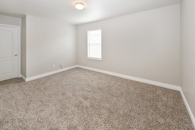 Building Photo - 22811 Precious Pl