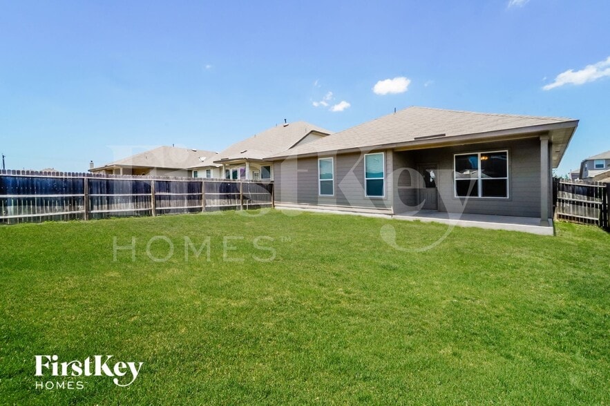 Building Photo - 13426 Frio Parke