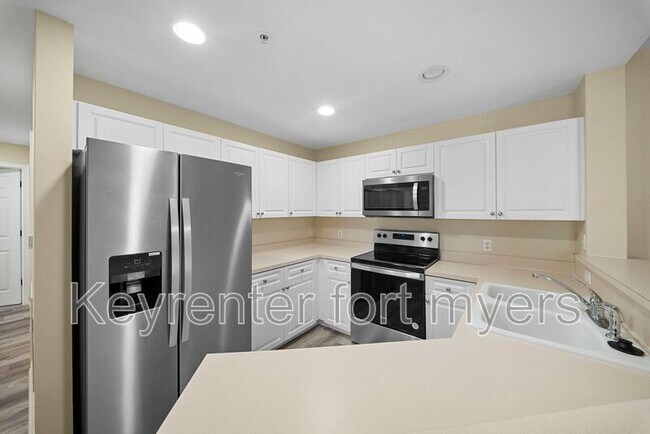 Building Photo - 3940 Pomodoro Cir