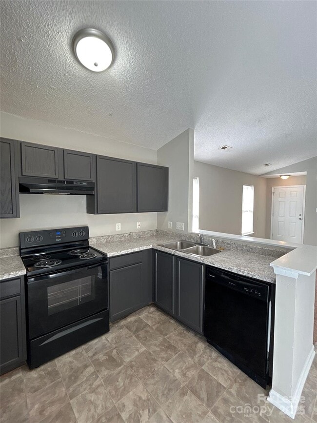 Building Photo - 3335 Alderknoll Ct