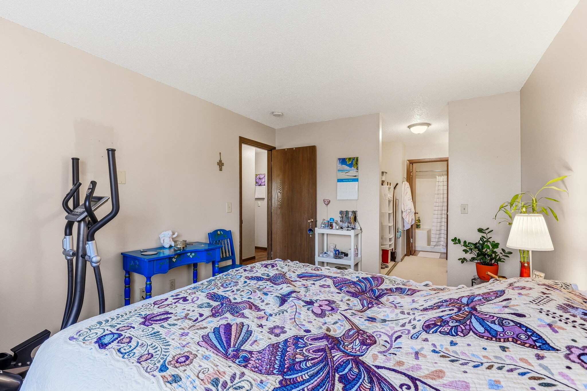 Building Photo - 3850 Plymouth Blvd