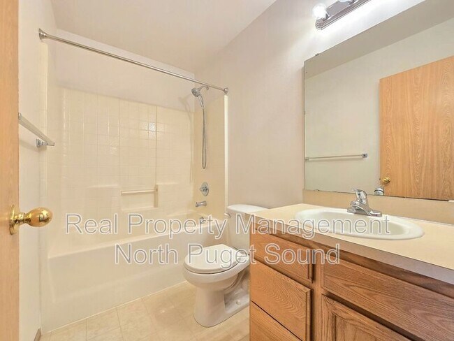 Building Photo - 5328 138th St NE