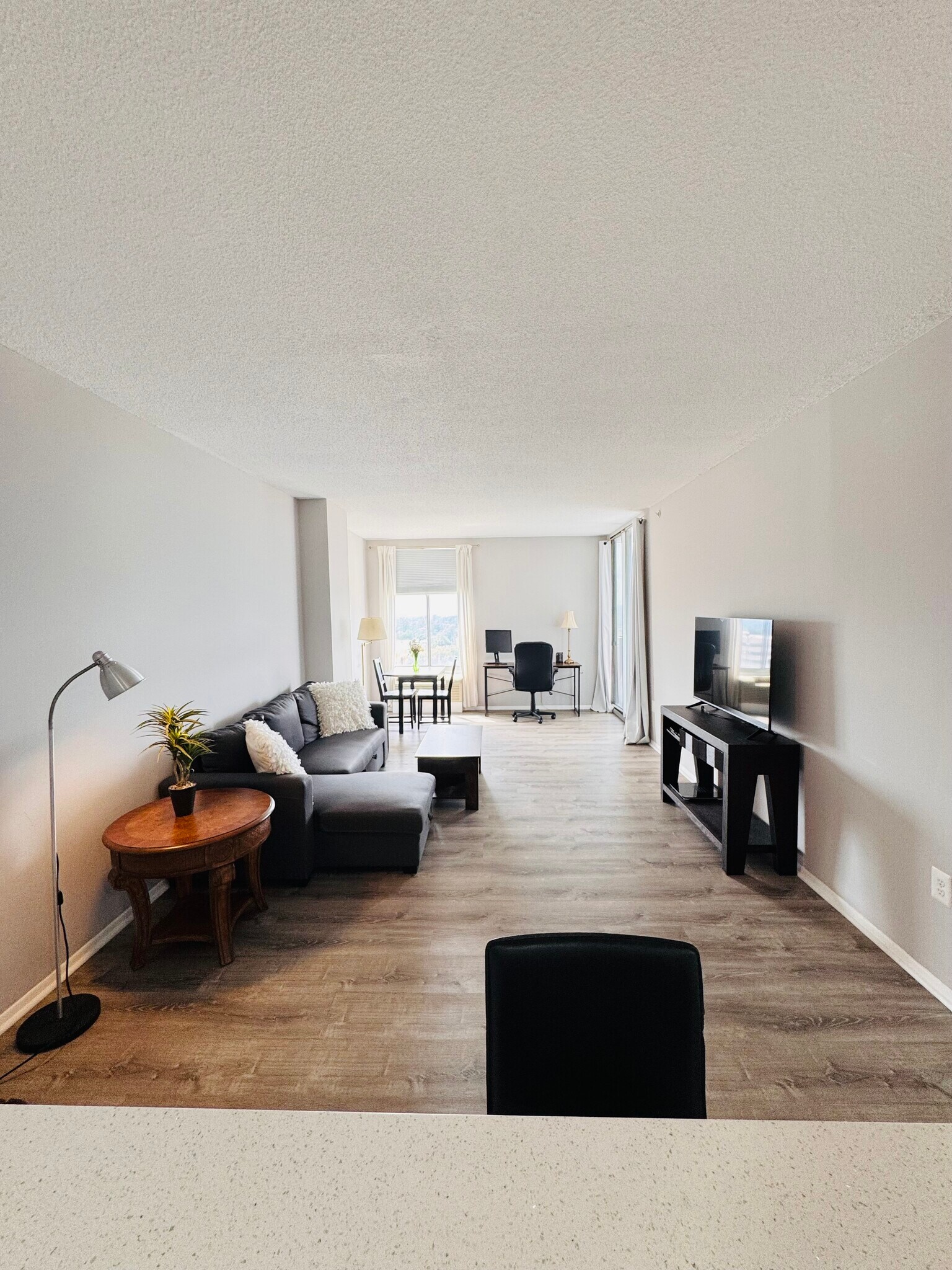 Open floor plan> - 28 Allegheny Ave