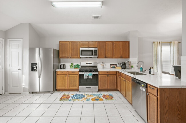 Building Photo - 22211 Bellow Glen Dr