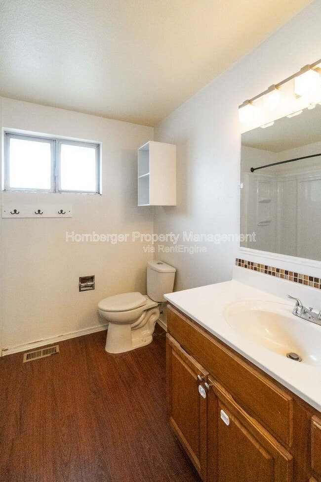 Building Photo - 7024 N Wiscomb St